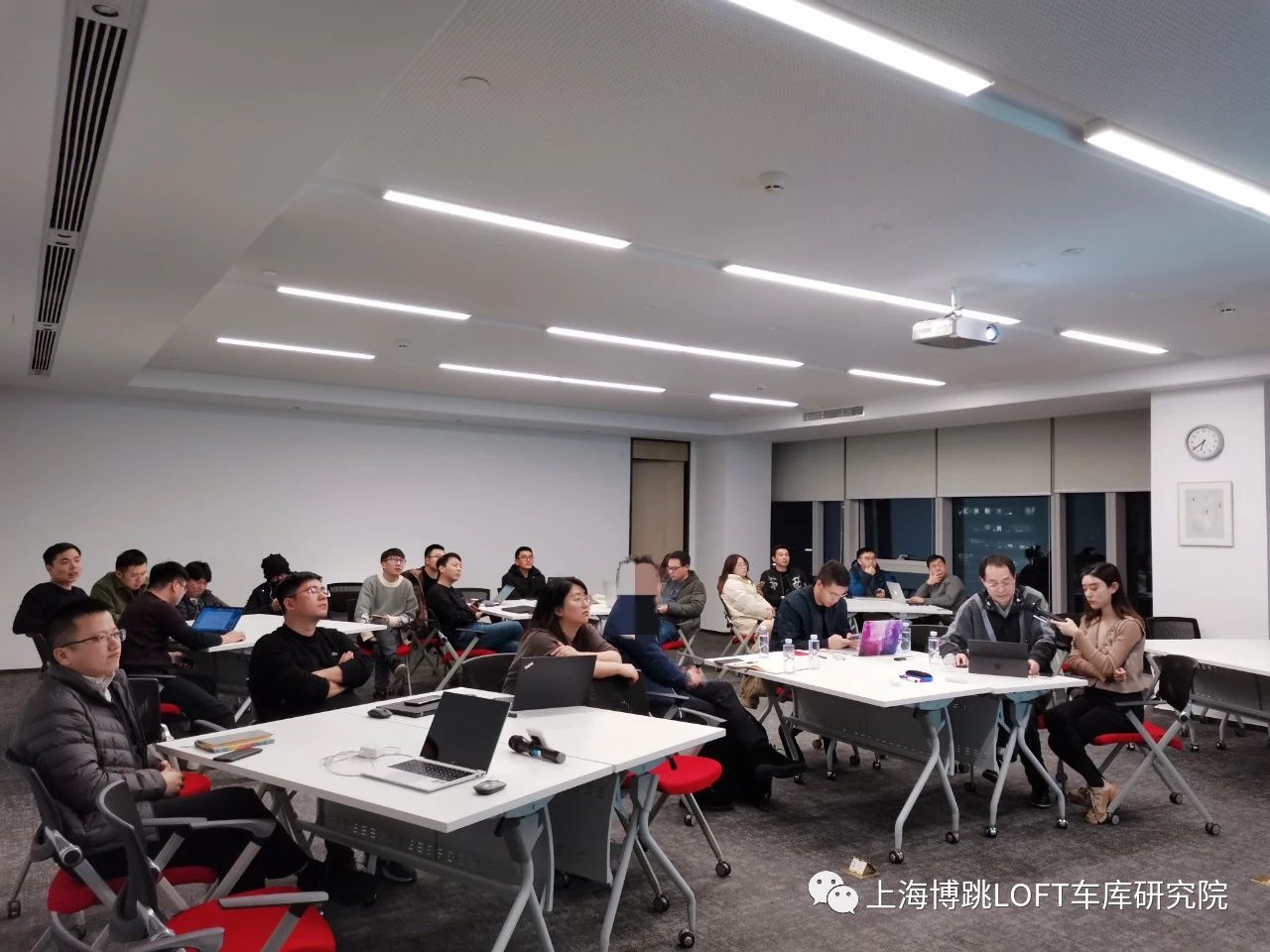 梅州杭州LOFT车库专题会